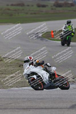 media/Nov-30-2025-TrackDaz (Sun) [[d8b22663df]]/A Group/Session 3 (Off Ramp)/